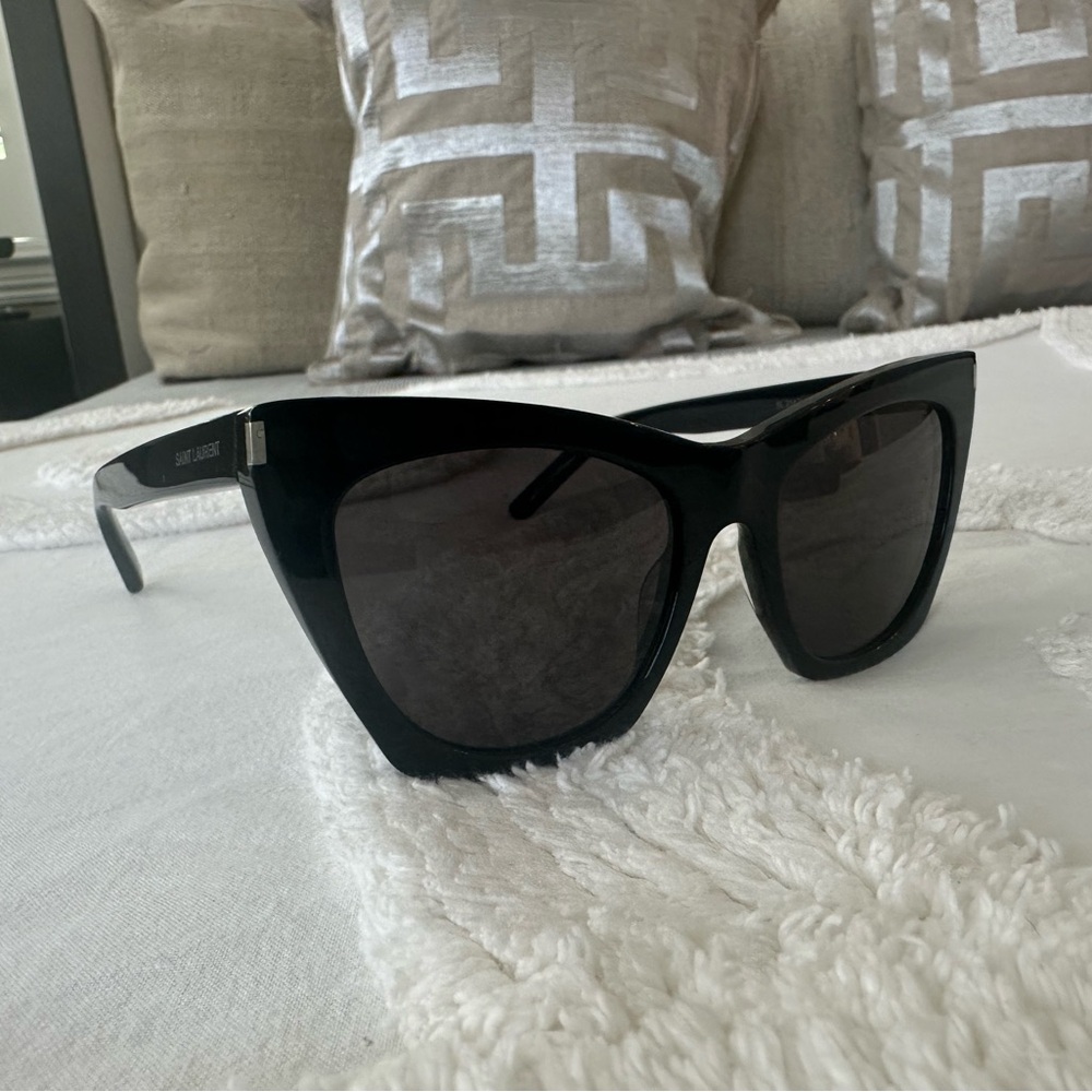 🕶️ EUC SAINT LAURENT KATE SUNGLASSES - BLACK - LIKE NEW 🕶️